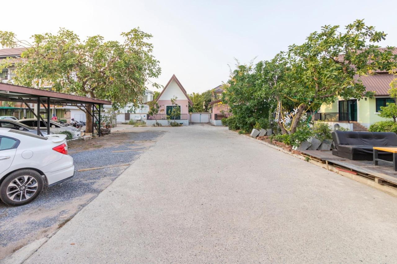 Oyo 798 Reurn Mareena Resort Nakhonratchasima Eksteriør bilde